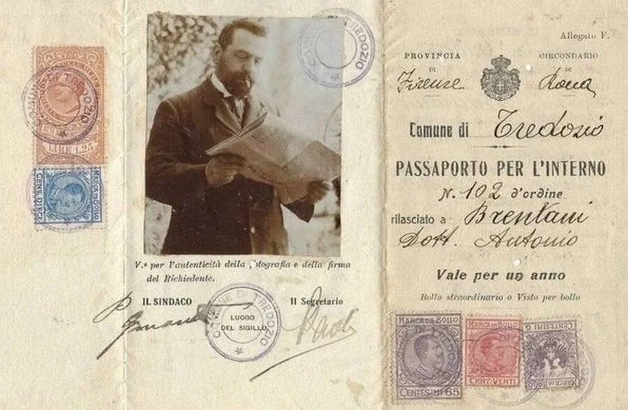 Documento italiano antigo